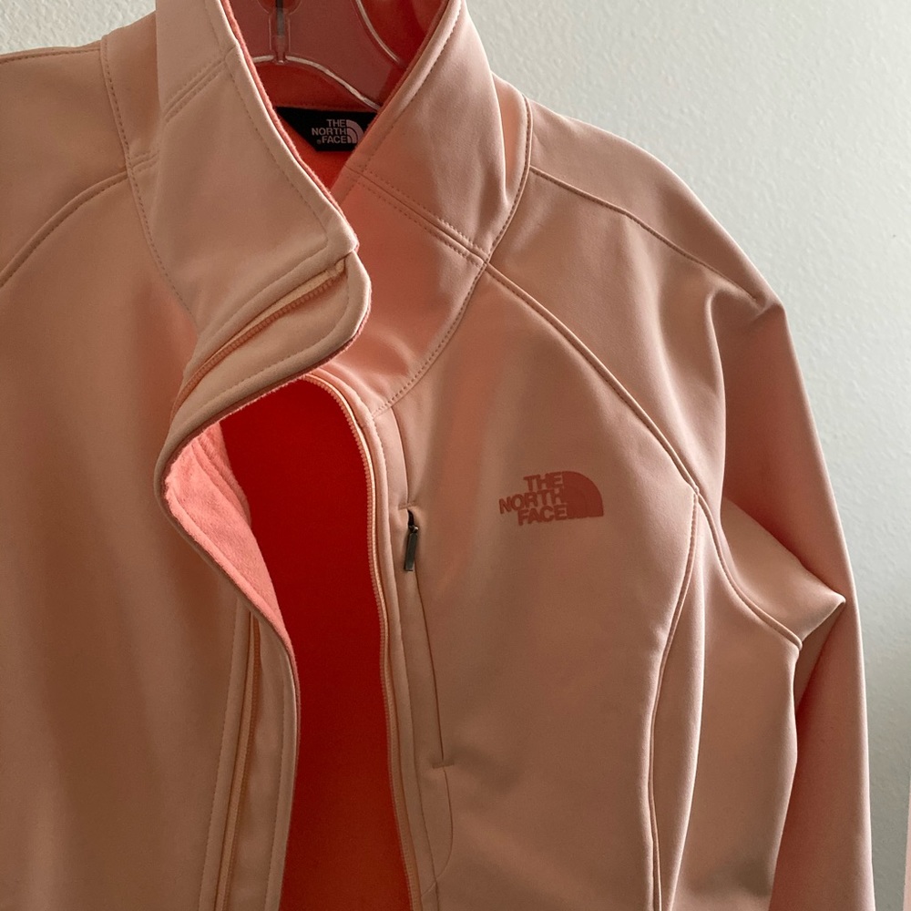 Like new medium the north face pink jacket